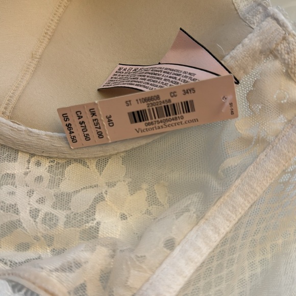 Victoria’s Secret NWT Dream Angels Lined Demi Bra - Picture 5 of 5